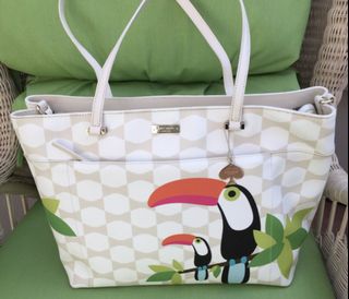 (Category: ) located in . Submitted by chic_baby (Listing ID 1057740547, Image 1). Description: .