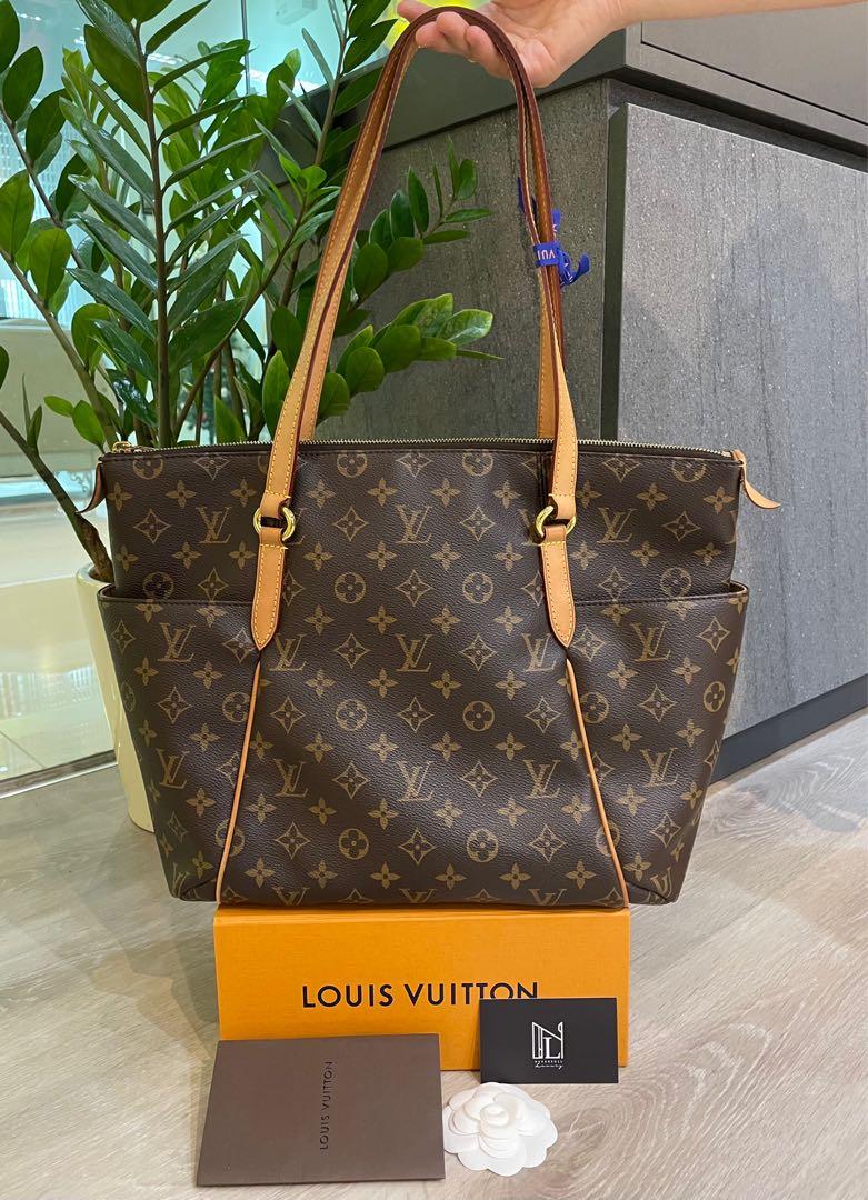 Authentic Vintage Louis Vuitton Monogram Totally MM Tote, 52% OFF
