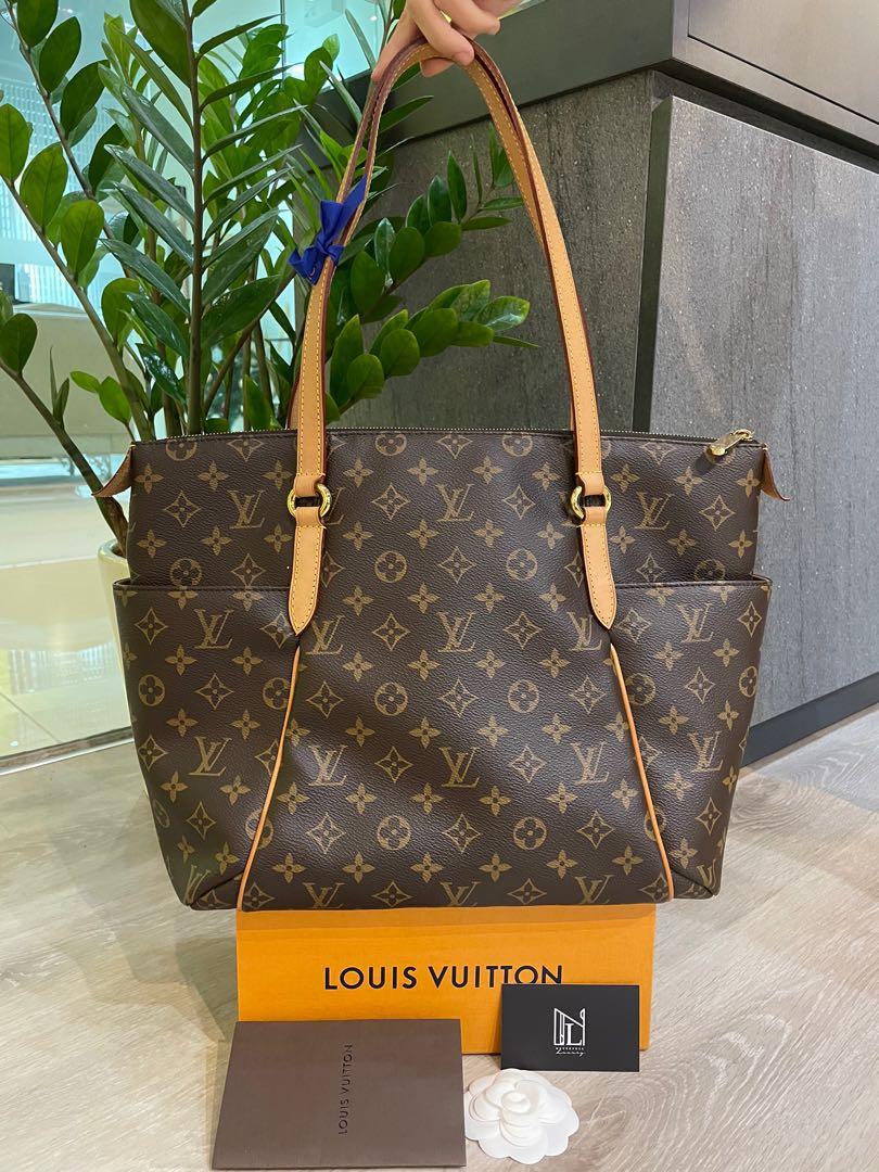 Louis Vuitton Totally MM - Ready Stock  Louis vuitton totally, Louis vuitton  totally mm, Cheap louis vuitton handbags