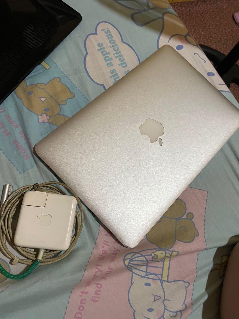 Macbook Air 2011 (Category: Laptops & Notebooks) located in Manila. Submitted by cocothrifts (Listing ID 1057857236, Image 3). Description: Check online for specs, student used lang to ginamit ko lang for school works 64gb onlyyy smooth pa sya pm me!!!! Rush na kaya mura .