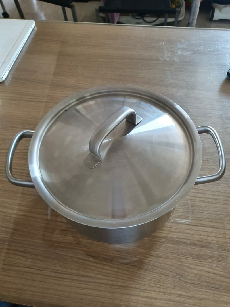 New wmf gourmet plus pot made in Germany, Furniture & Home Living