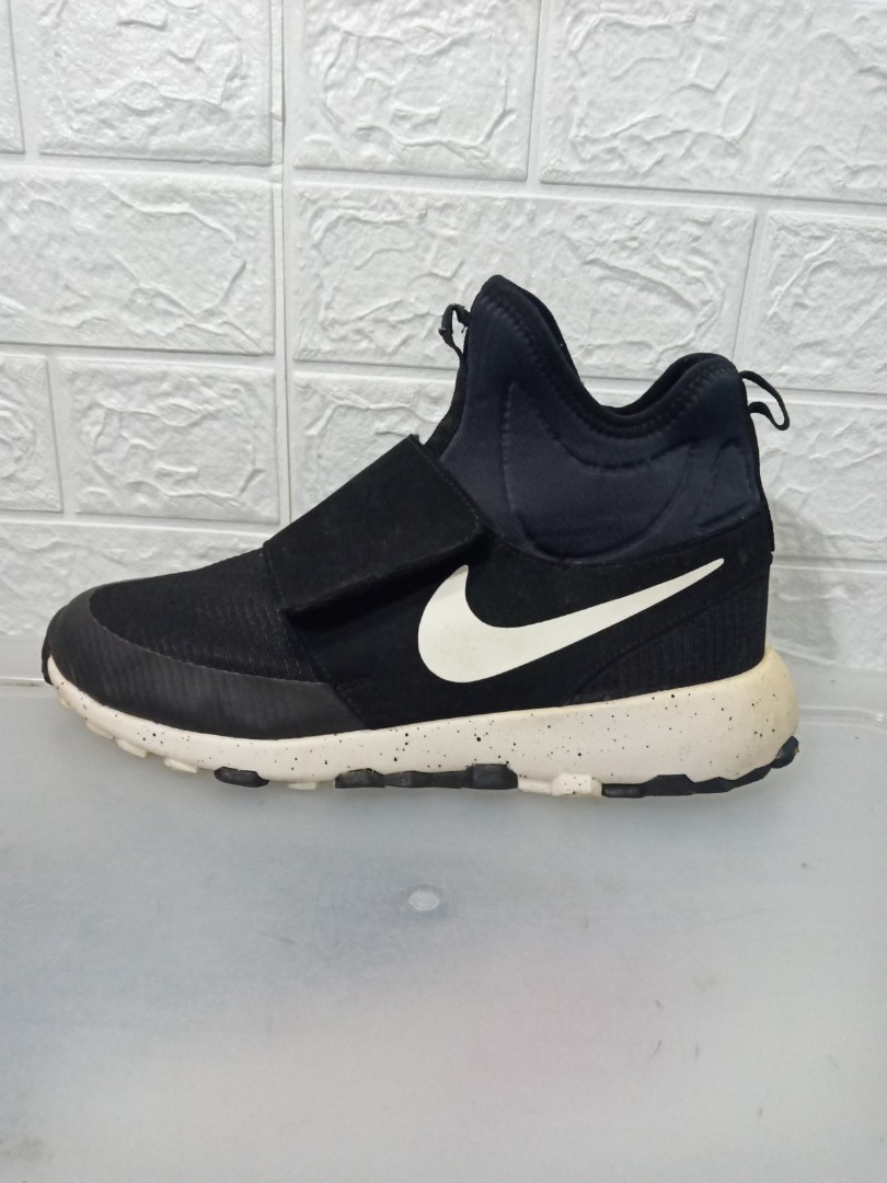 Nike roshe mid sales