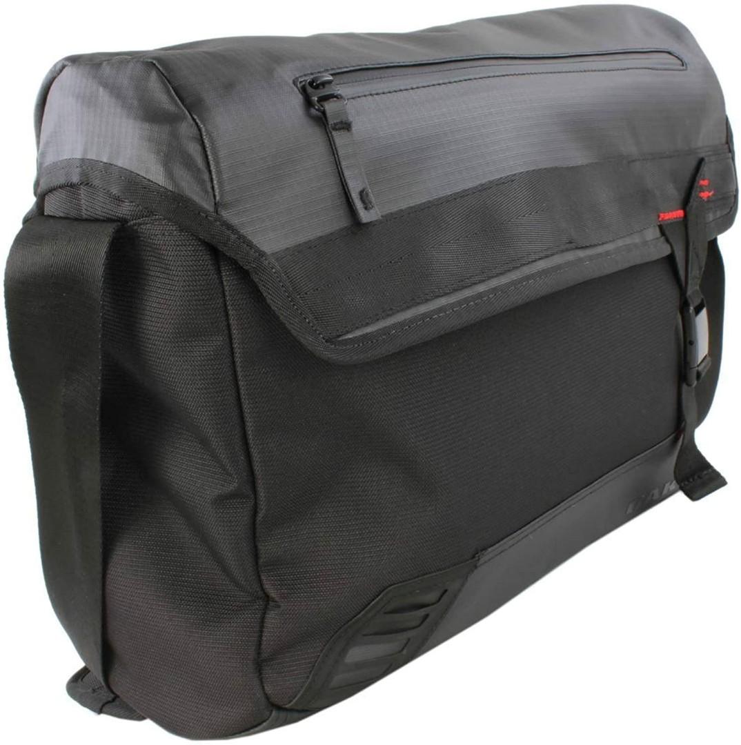 oakley halifax backpack