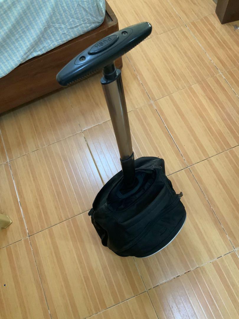 ORIGINAL USED Hawk Backpack Stroller (Category: Backpacks) located in Las Pinas. Submitted by _jgarcia_ (Listing ID 1057750187, Image 3). Description: ORIGINAL USED Hawk Backpack Stroller for sale - bought in 2014, last use January 2015 - super dusty - no problems inside - issues on pics - bag is in BF Homes, Las Piñas WYSIWYG RFS: need funds Payment via GCASH Shipping c/o buyer.