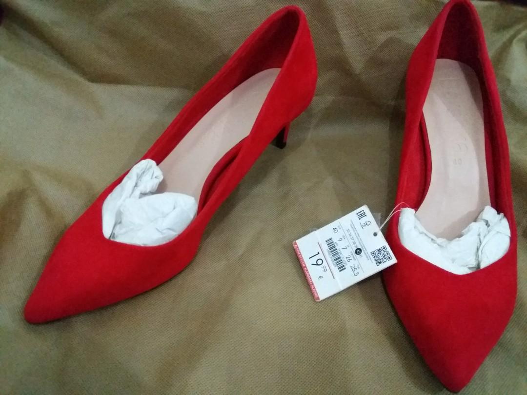 Bershka on sale red heels