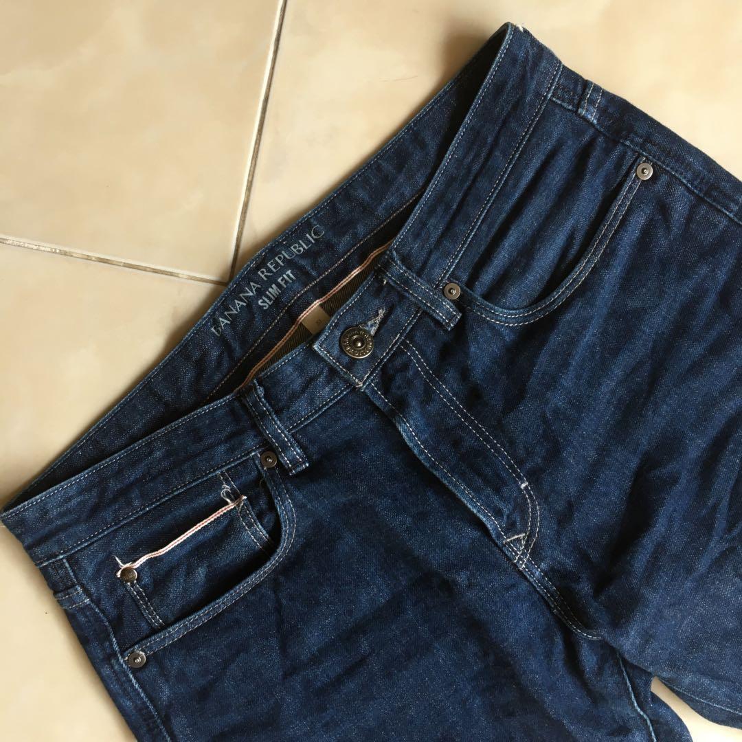Selvedge Jeans Banana Republic, Fesyen Pria, Pakaian , Bawahan di Carousell