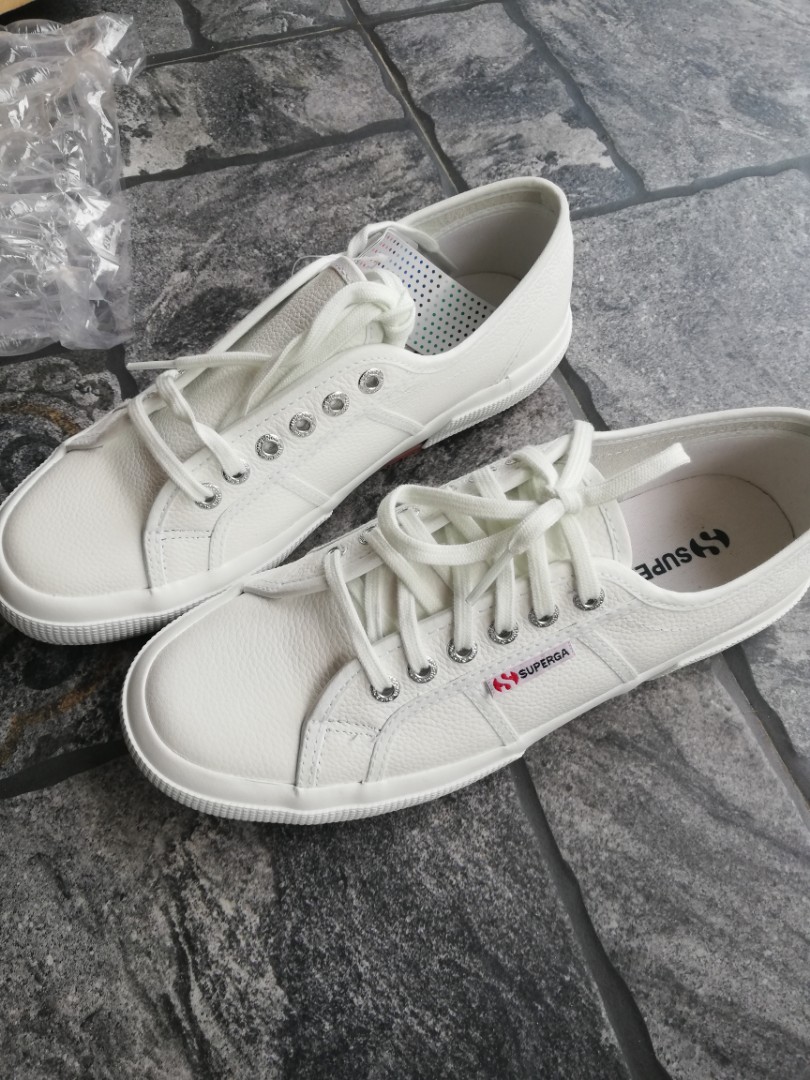 2750 superga leather