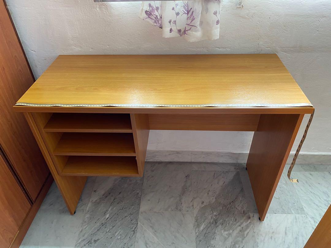 Vhive sales study table