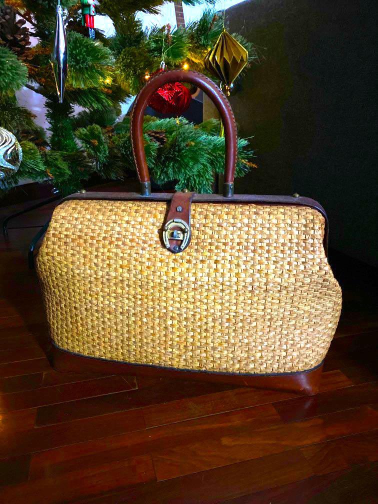 vintage etienne aigner purse