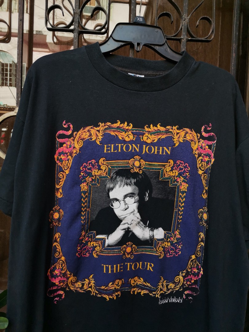 Ropa Ropa de género neutro para adultos Tops y camisetas Camisa vintage 1992 Elton John Versace World Tour 
