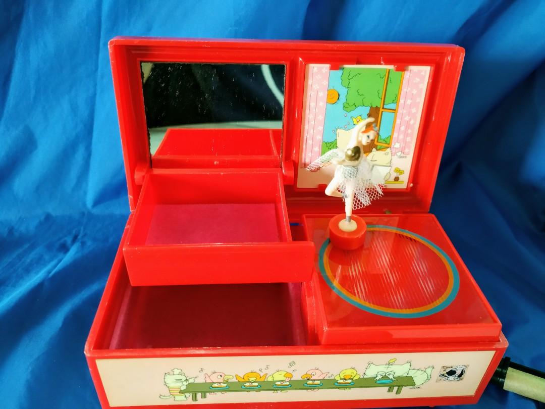 日本古董音樂盒 Lady mate musical box, Made in Japan, 興趣及遊戲, 收藏品及紀念品, 古董收藏