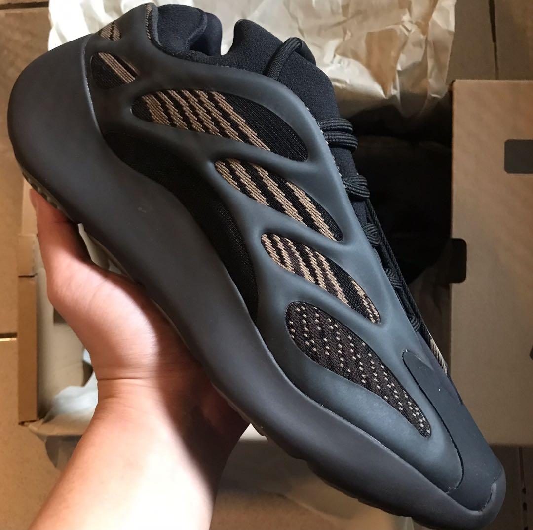 yeezy 700 size 15