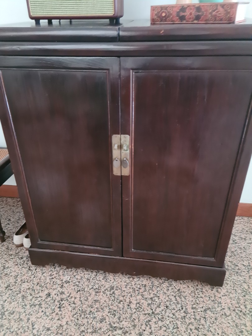 Dempsey hotsell bar cabinet