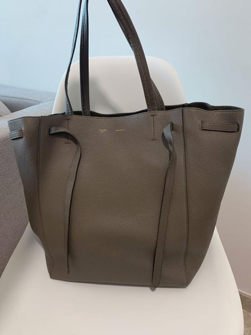 Celine medium cabas phantom in hotsell soft grained calfskin