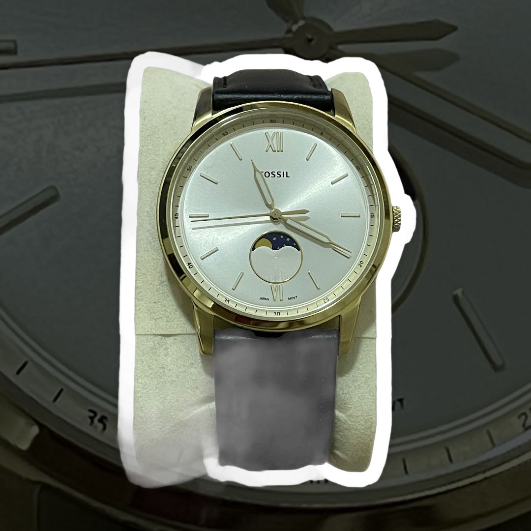 Fossil minimalist sales moon phase