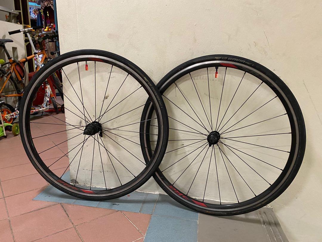 giant pr2 wheelset weight 2019