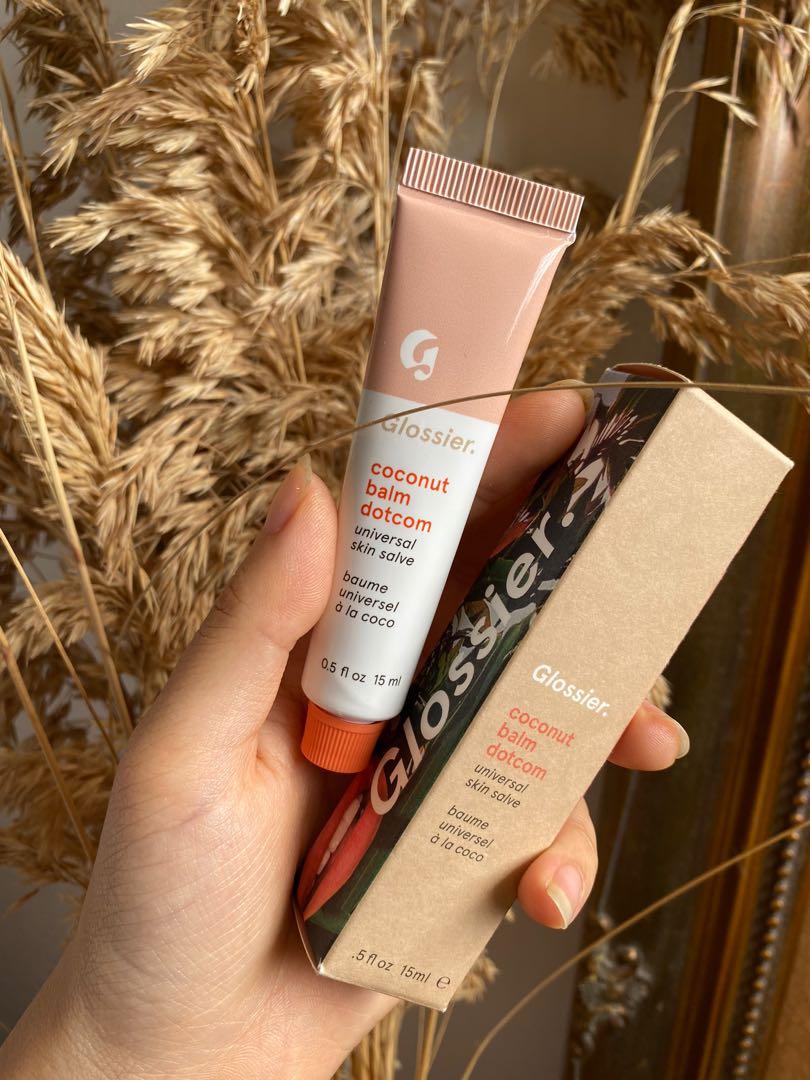 GLOSSIER Balm Dotcom in Coconut 🥥 , Beauty & Personal Care, Face, Makeup  on Carousell