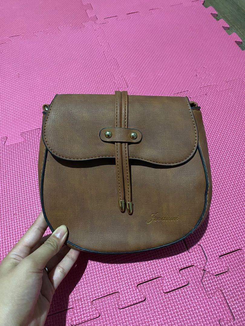 jovanni sling bags price