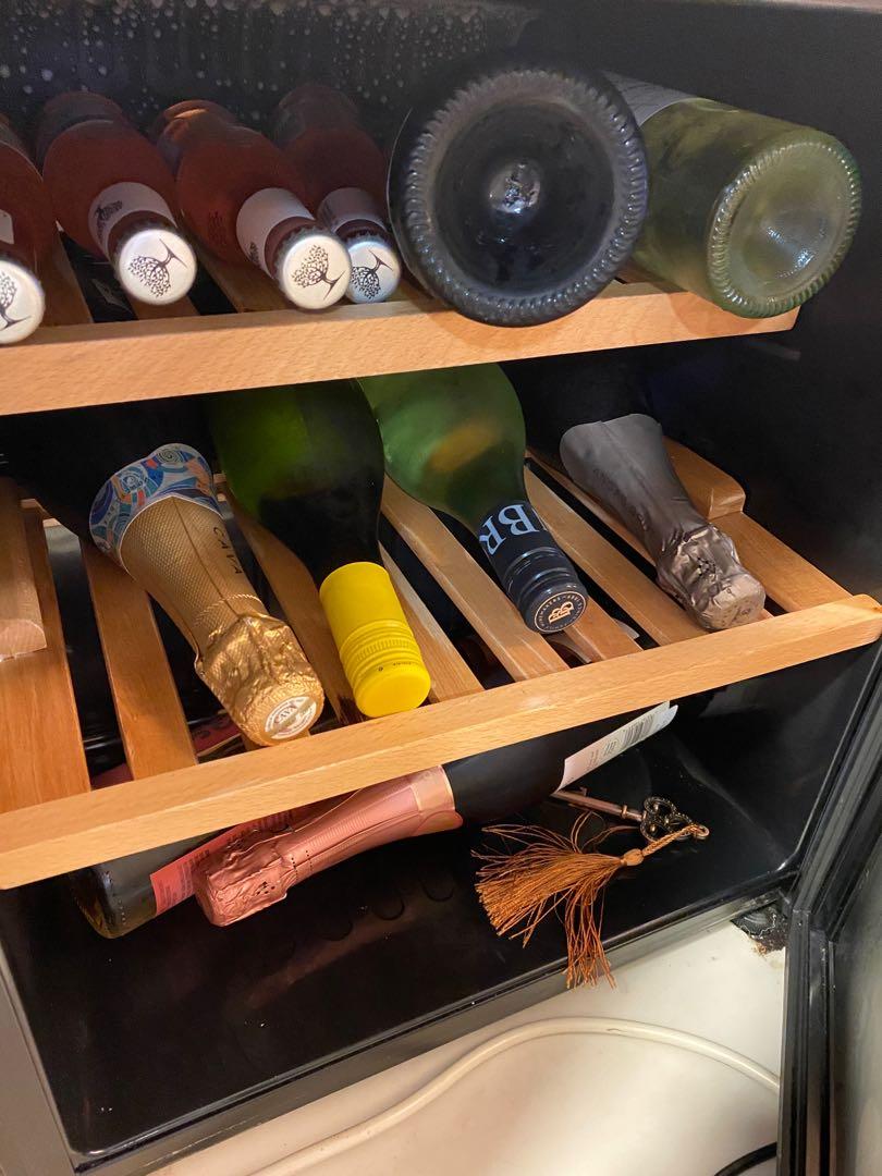 Kadeka Wine Chiller (15 bottle), TV & Home Appliances, Kitchen