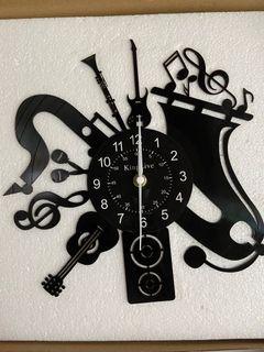 King Live wall clock bnew
