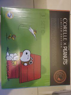 Limited edition corelle peanuts set c