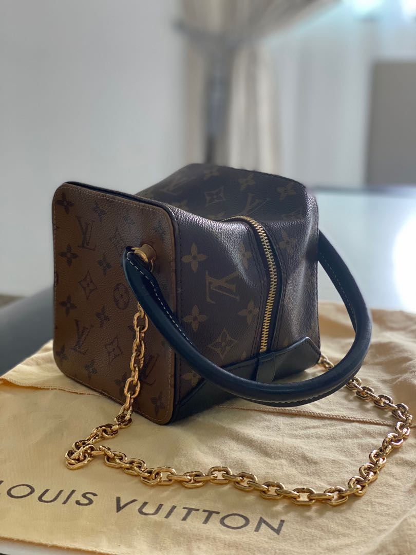 Louis Vuitton Square bag, Women's Fashion, Bags & Wallets, Cross