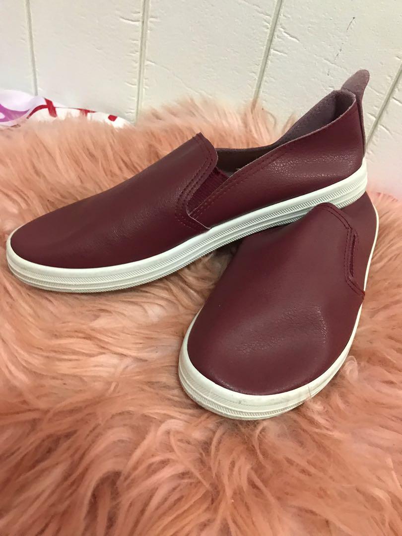 maroon slip on sneakers