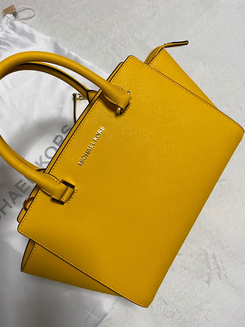 Michael Kors Mercer Gallery Medium Satchel- Jasmine Yellow