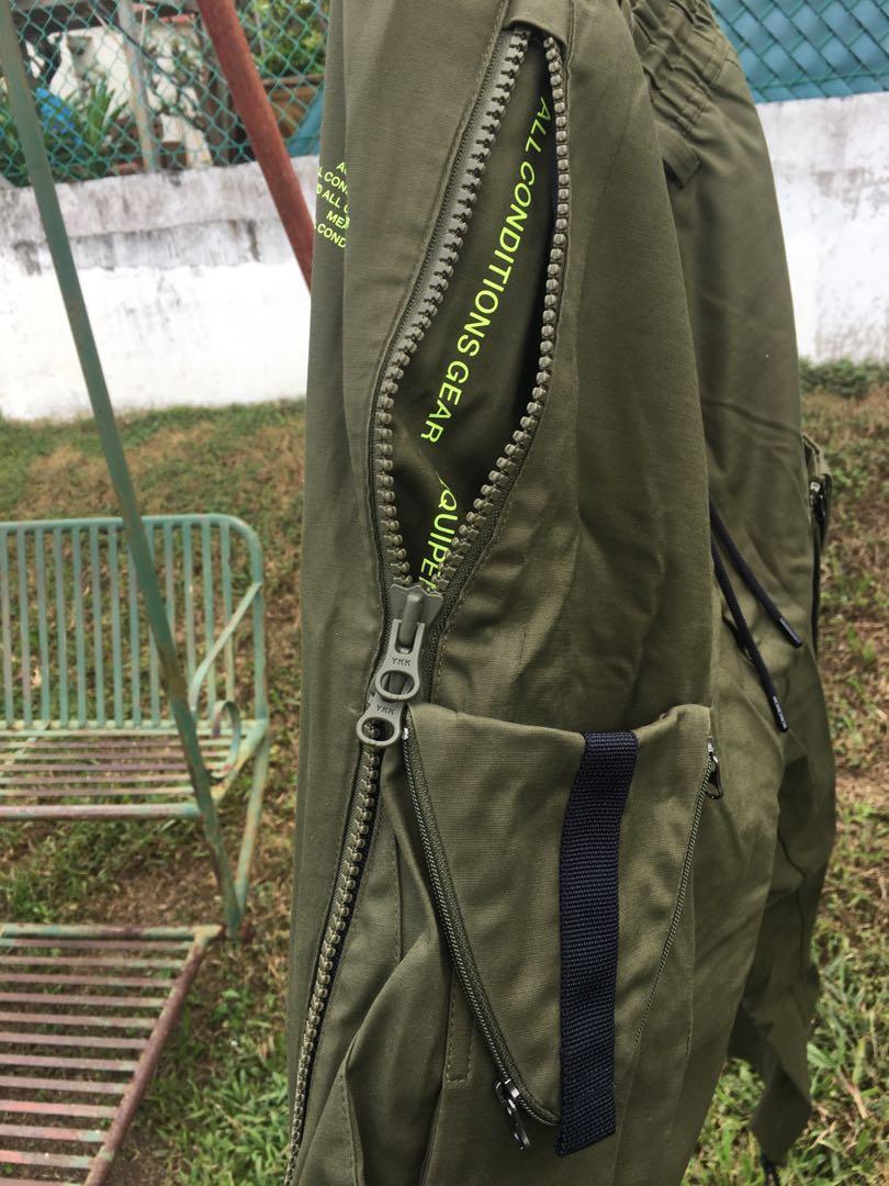 nike acg deploy cargo