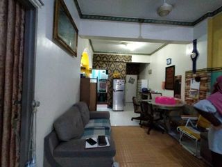 (Category: ) located in . Submitted by sopiro87 (Listing ID 1057978477, Image 1). Description: .
