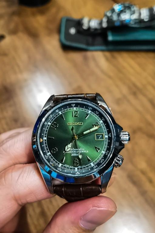 Seiko men's alpinist sarb017 2025