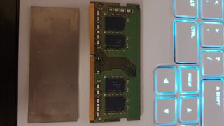 （分類：）位於 。 由 macvinnie 提交（商品編號 1058009680，圖片 1）。簡介： 。