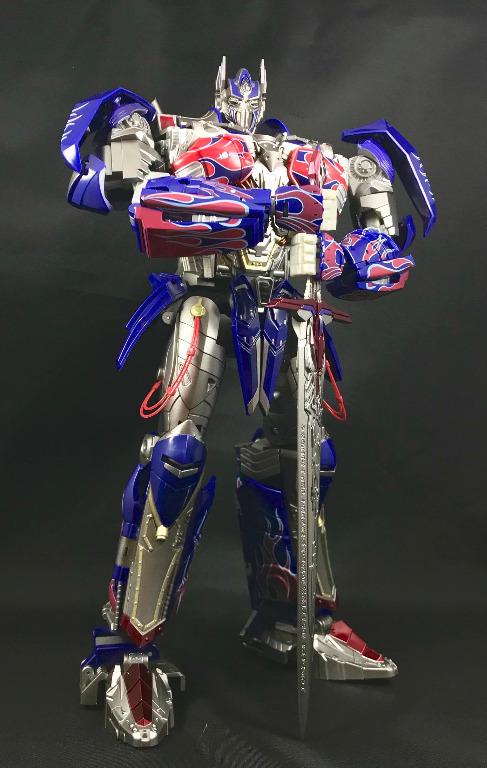 TRANSFORMERS OPTIMUS PRIME CHALLENGER Hobbies Toys