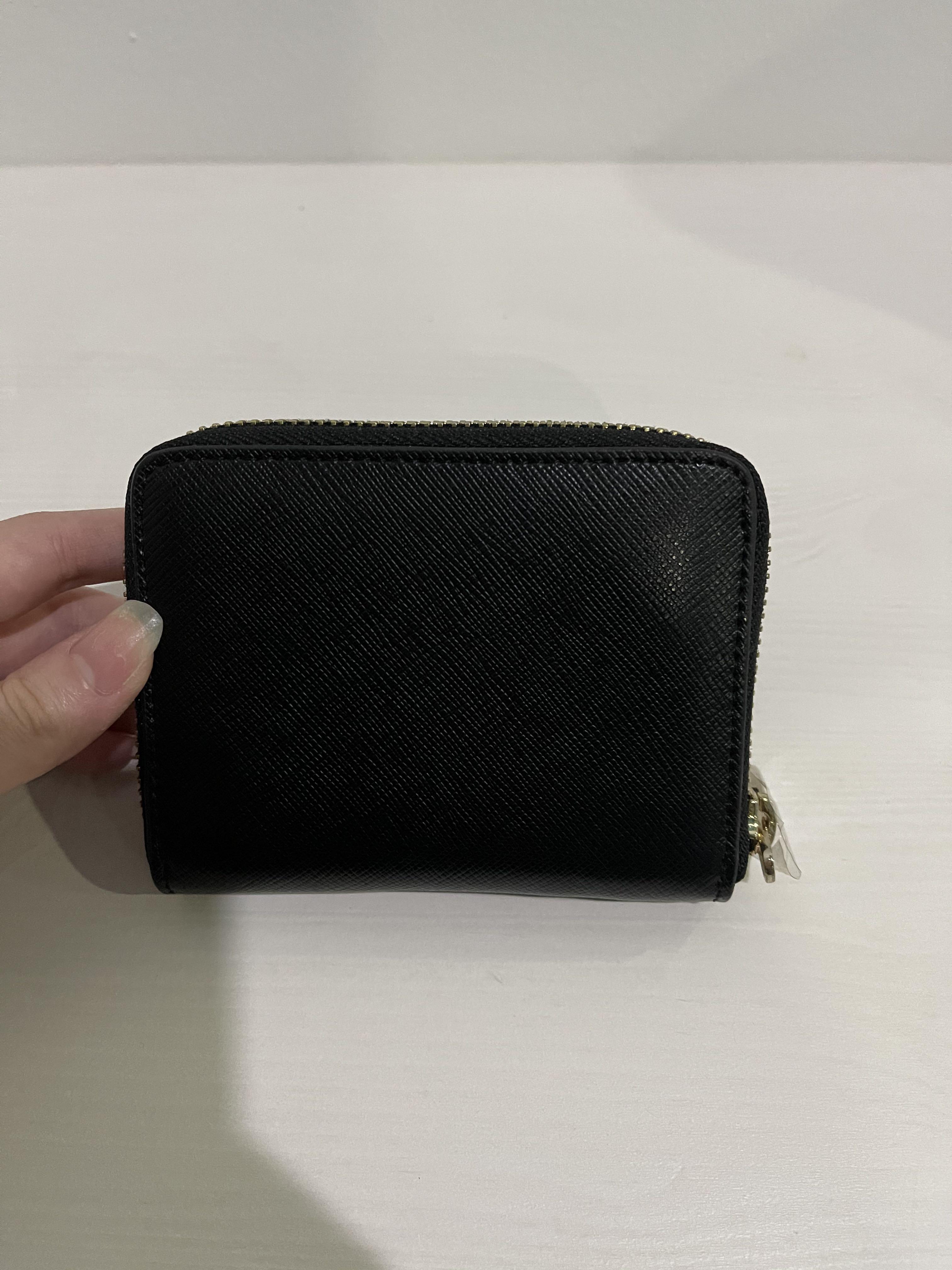 Valentino Rudy Wallet (Brand New) , Luxury, Bags & Wallets on Carousell