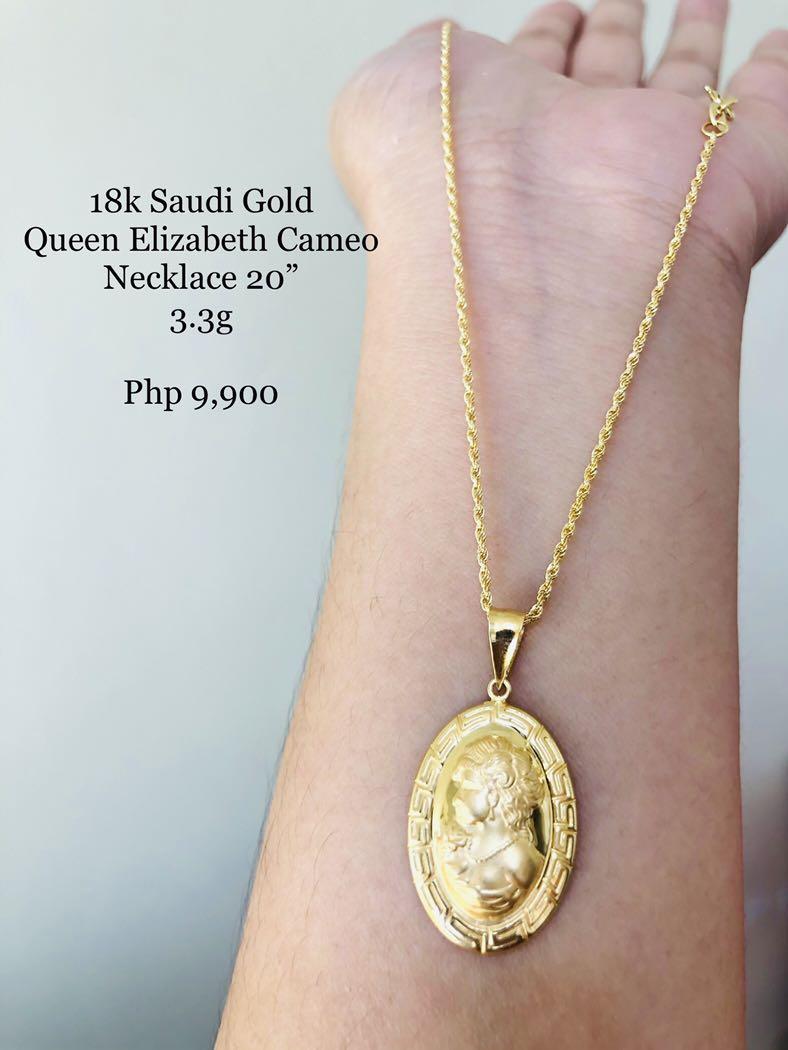 Queen elizabeth shop gold necklace