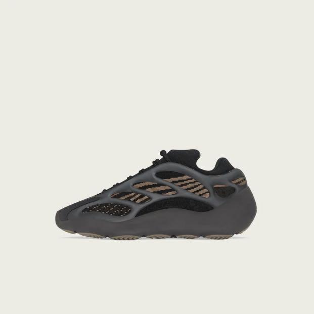clay 700 yeezy