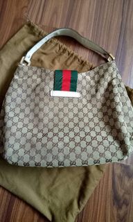 (Category: ) located in . Submitted by chanelbrand (Listing ID 1057552910, Image 1). Description: .