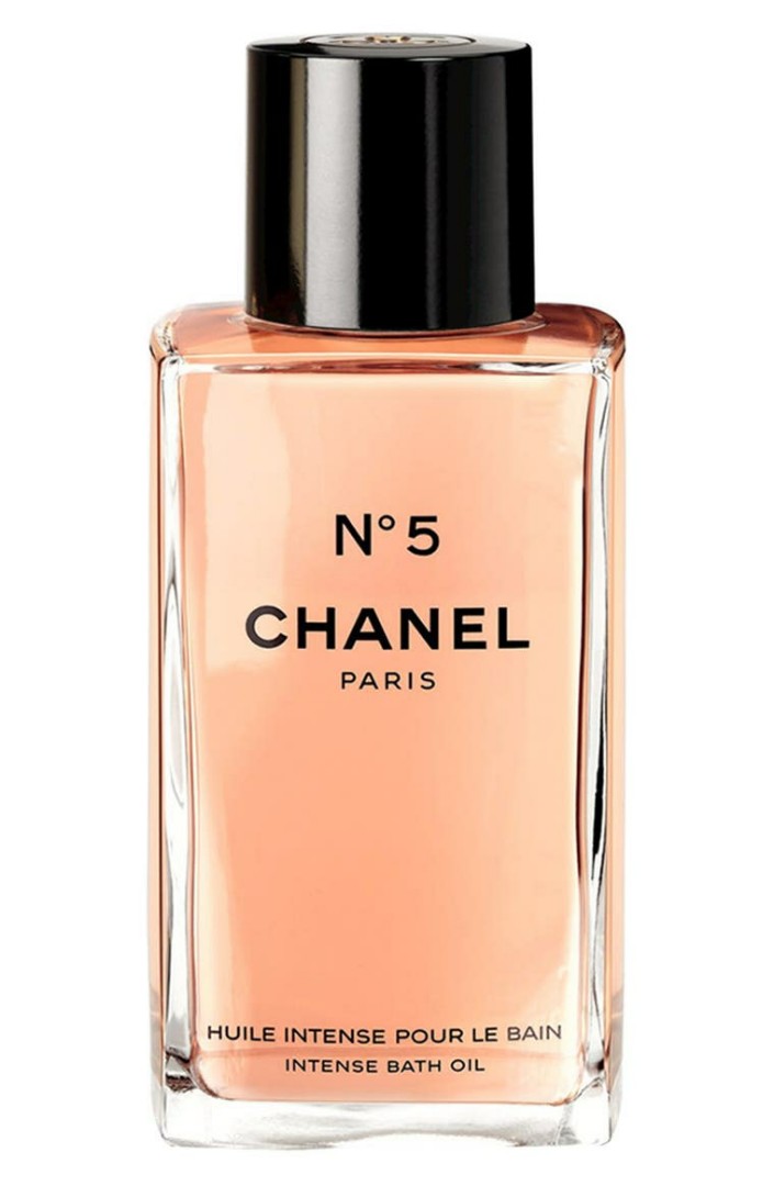 Chanel no. 5 Intense Bath Oil 250ml Collection Seduction RARE LIMITED BNWT,  Beauty & Personal Care, Bath & Body, Body Care on Carousell