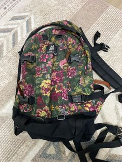 （分類：）位於 。 由 secondhand_notperfect 提交（商品編號 1058223137，圖片 1）。簡介： 。