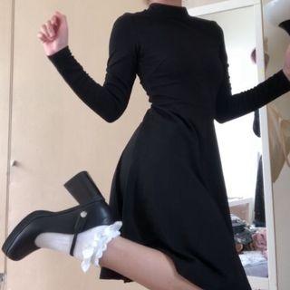 h&m black dress