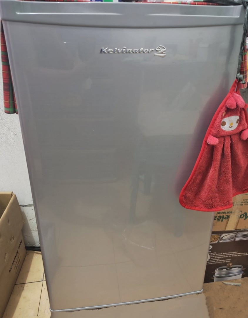 Kelvinator Personal Ref 4 0cuft Tv Home Appliances Kitchen Appliances Refrigerators And Freezers On Carousell
