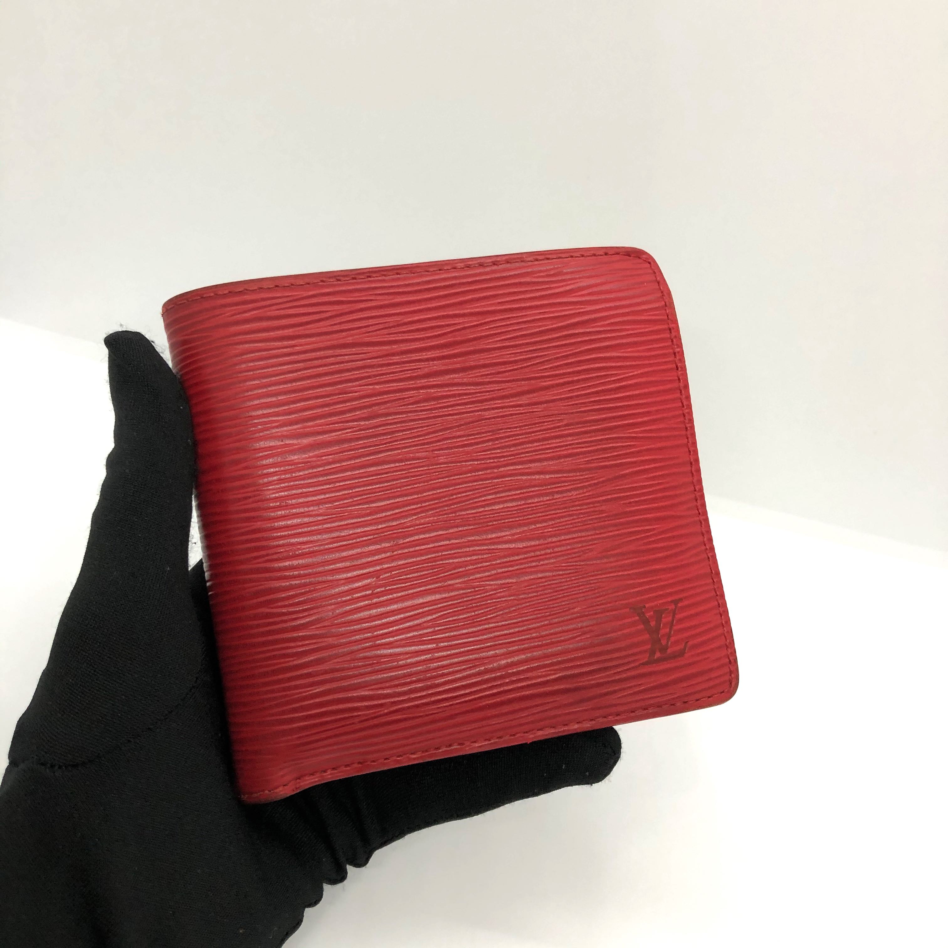 Authentic LOUIS VUITTON Marco Red Epi Leather Bifold Wallet