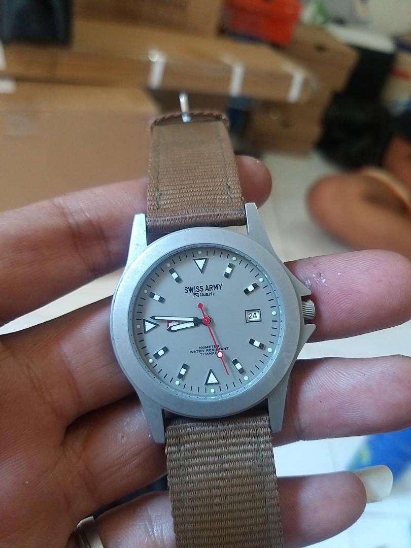 Swiss army dhc watch Fesyen Pria Jam Tangan di Carousell