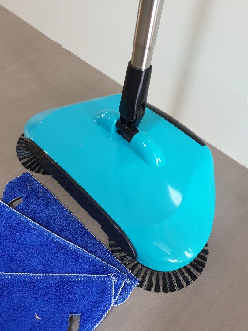 Swivel sweeper / broom, Furniture & Home Living, Cleaning & Homecare