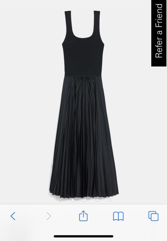 Pleated square neck dress in crepe Clearance