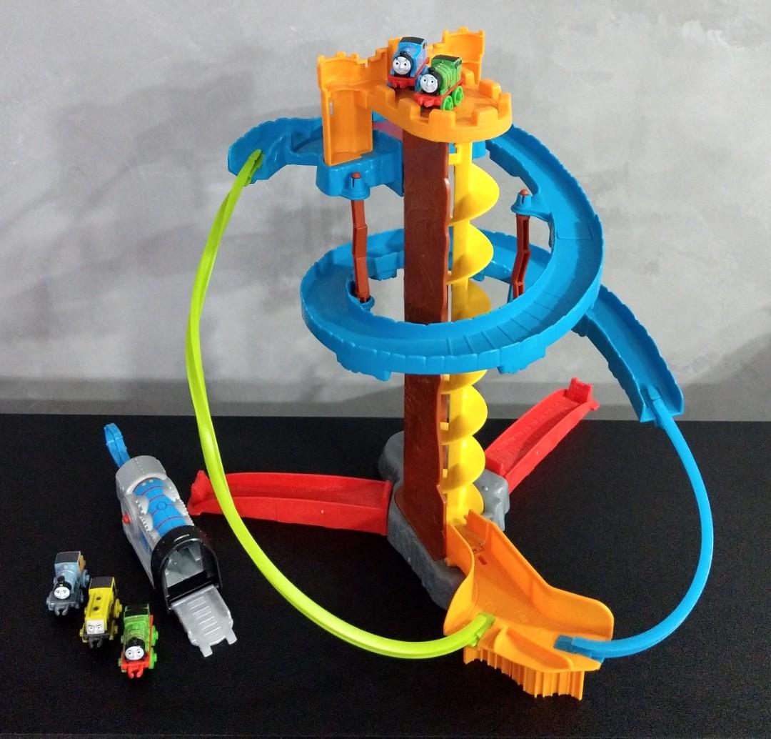 thomas-mini-track-and-launcher-hobbies-toys-toys-games-on-carousell