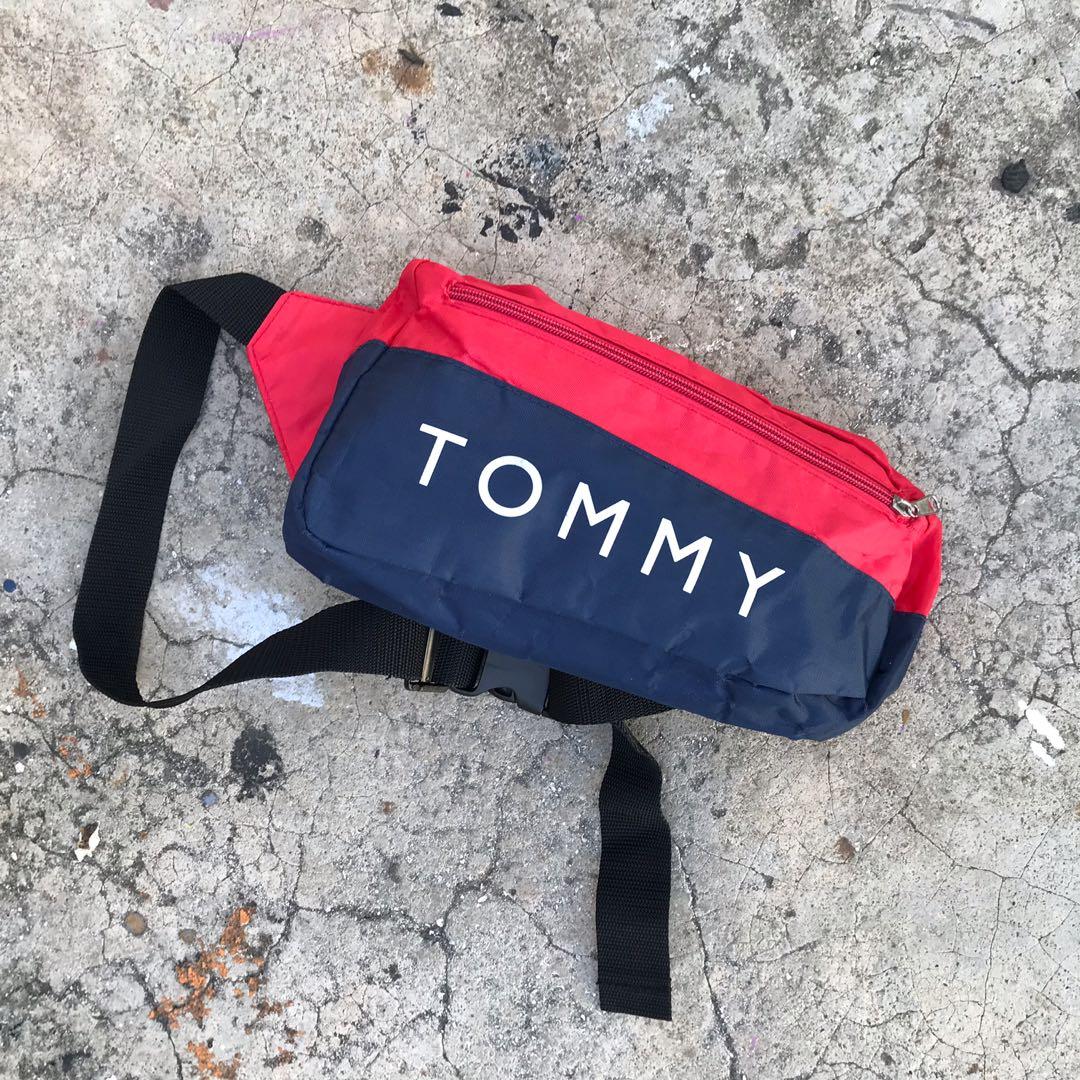 TOMMY HILFIGER SLING BAG