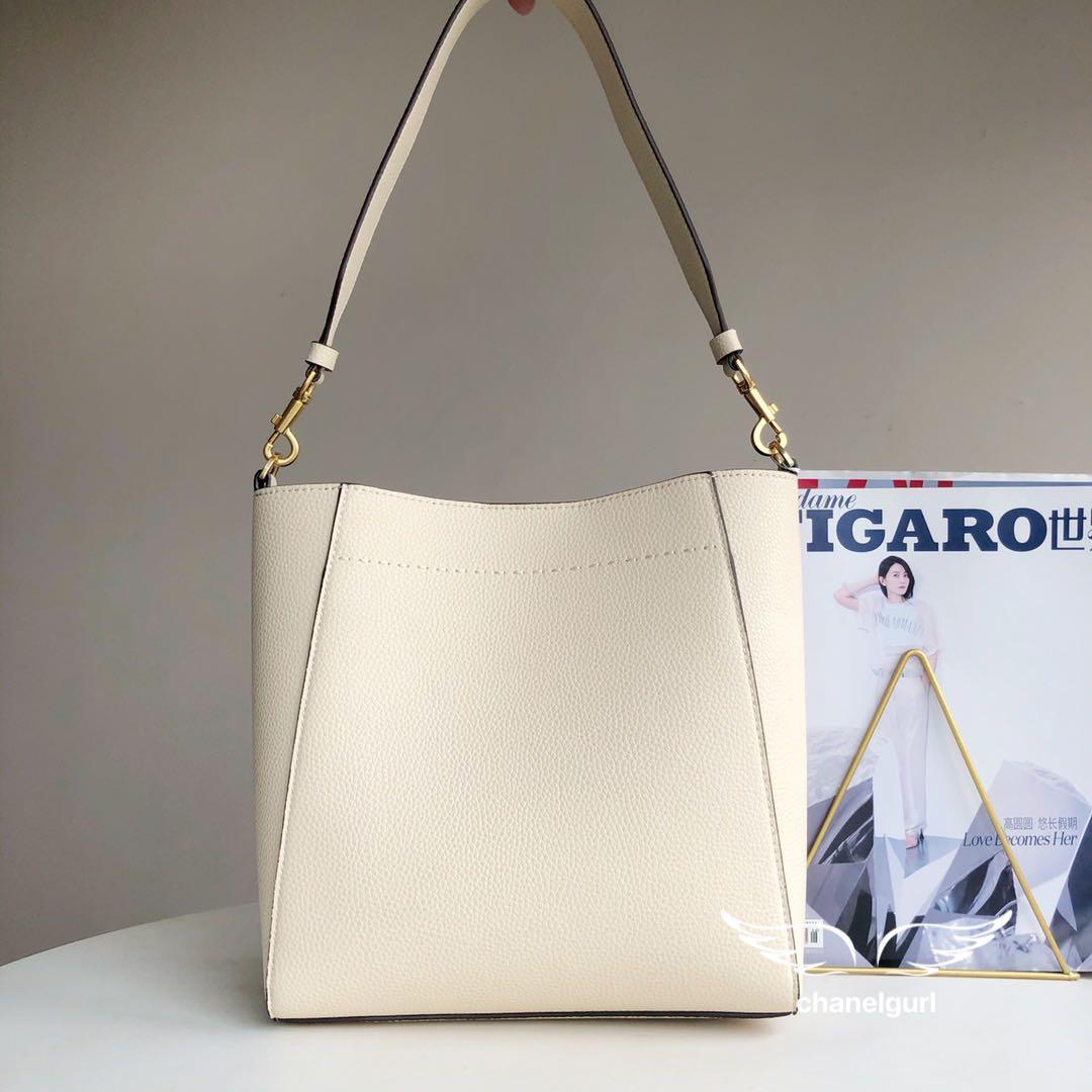 Tory Burch McGraw Hobo Bucket Bag White Large Size
