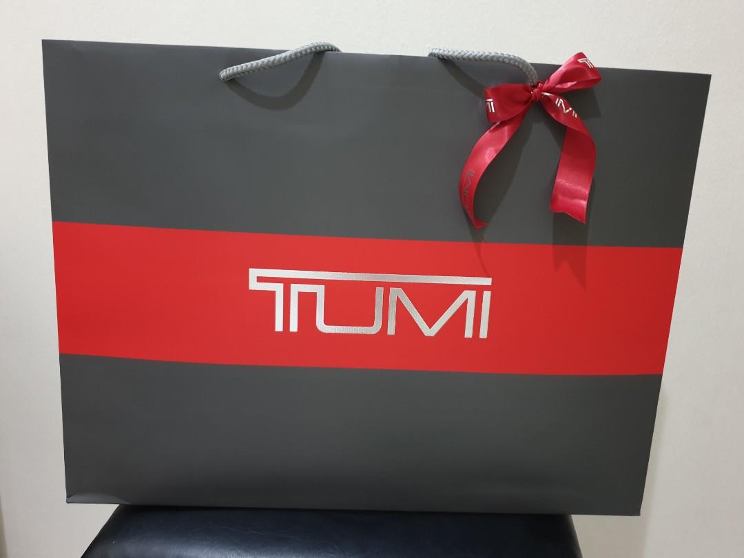 Tumi gift on sale box