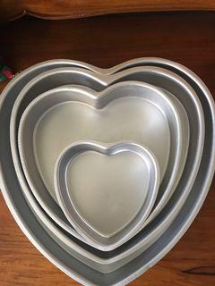 WILTON 4 pcs Heart shaped cake pans
